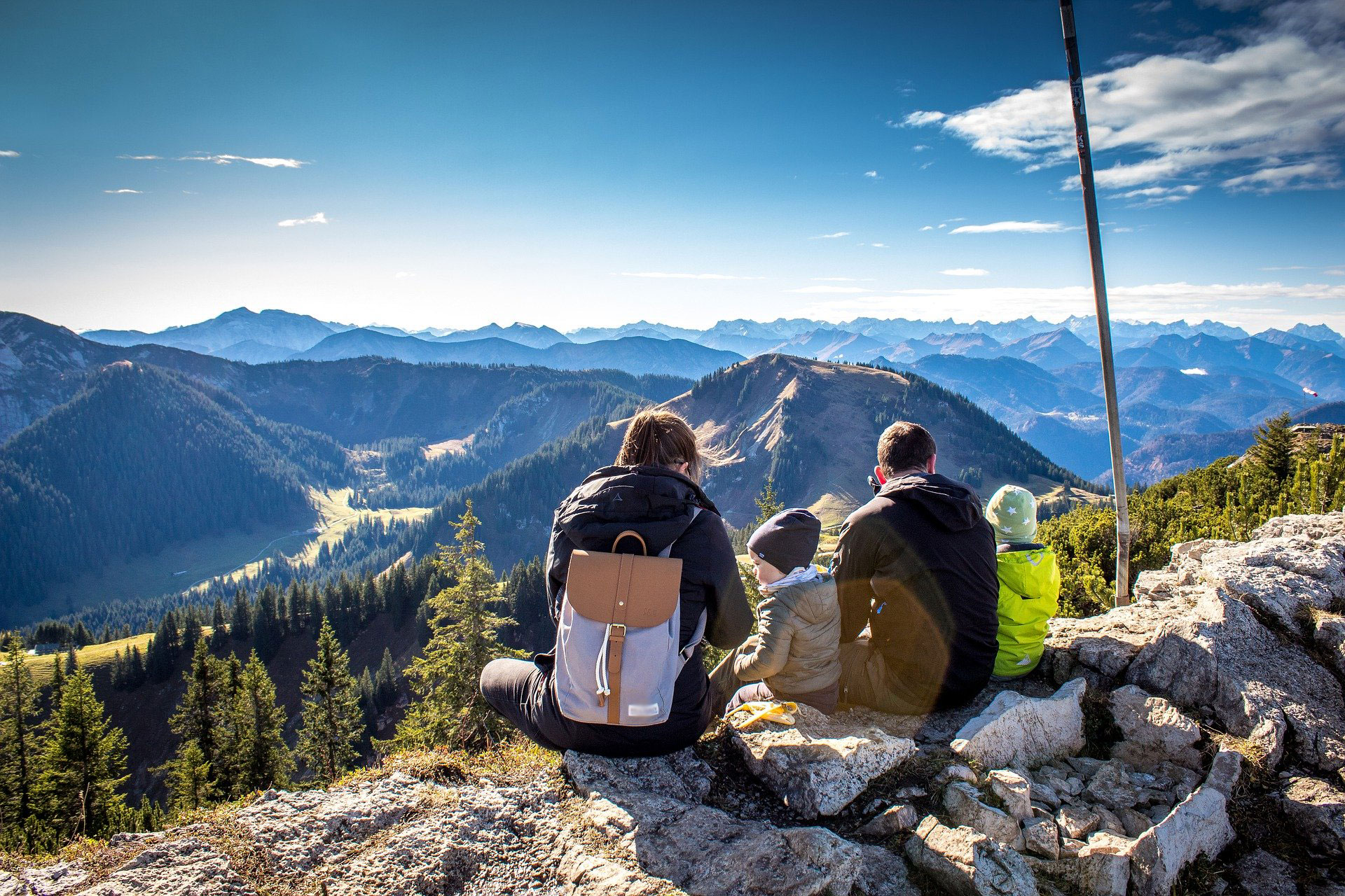 Mit Kindern wandern gehen © pixabay