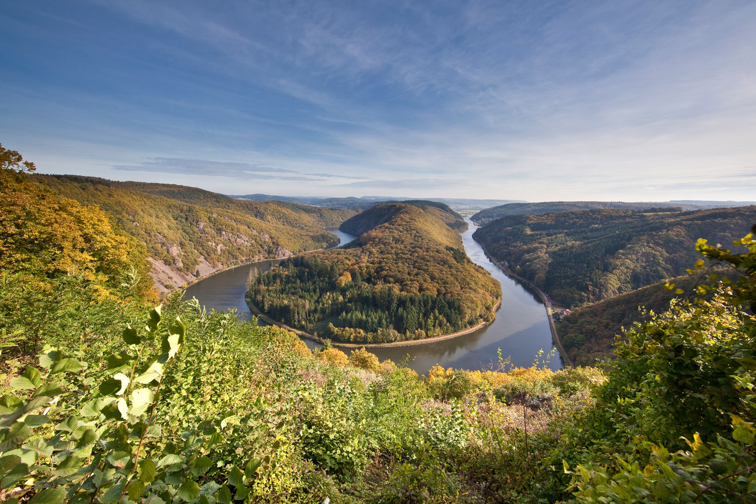 Den bekannten und beeindruckenden Blick auf die Saarschleife – Cloef – sollte man wirklich nicht verpassen © Eike Dubois