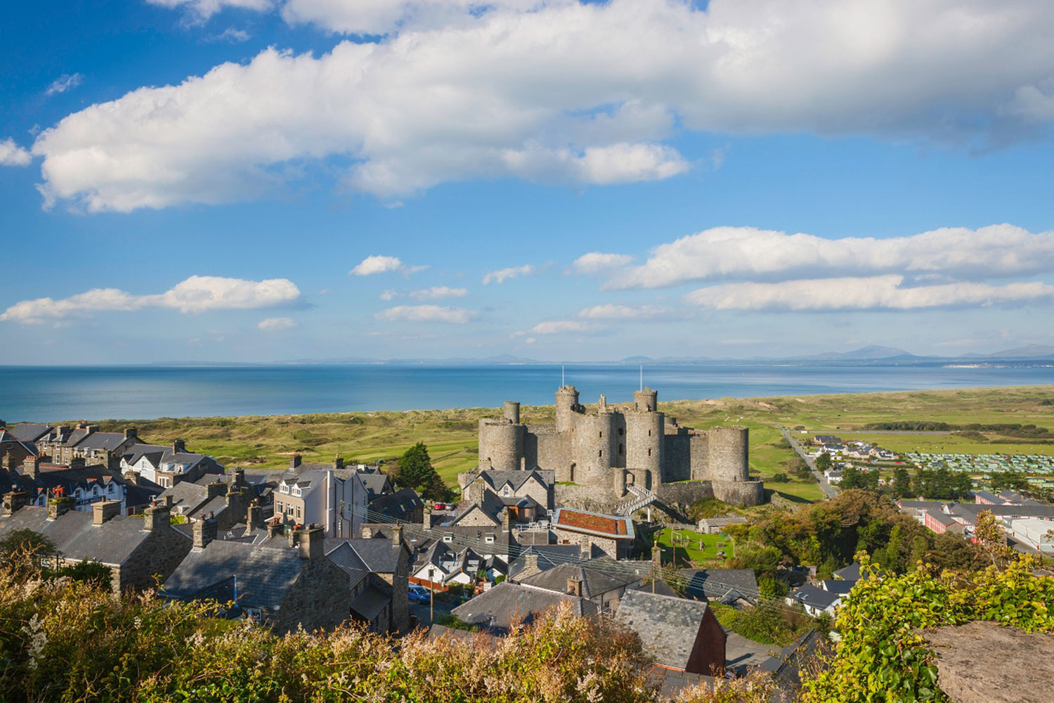 Das eindrucksvolle Harlech Castle an der Nordwestküste gehört zum UNESCO-Weltkulturerbe © Crown Copyright (2022) Visit Wales