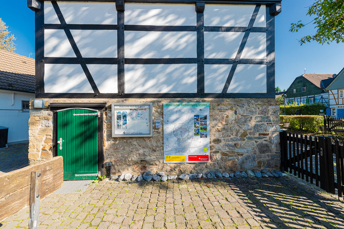 Startpunkt der Entdeckerschleifen, Haus am Quall  © Natalie Thill