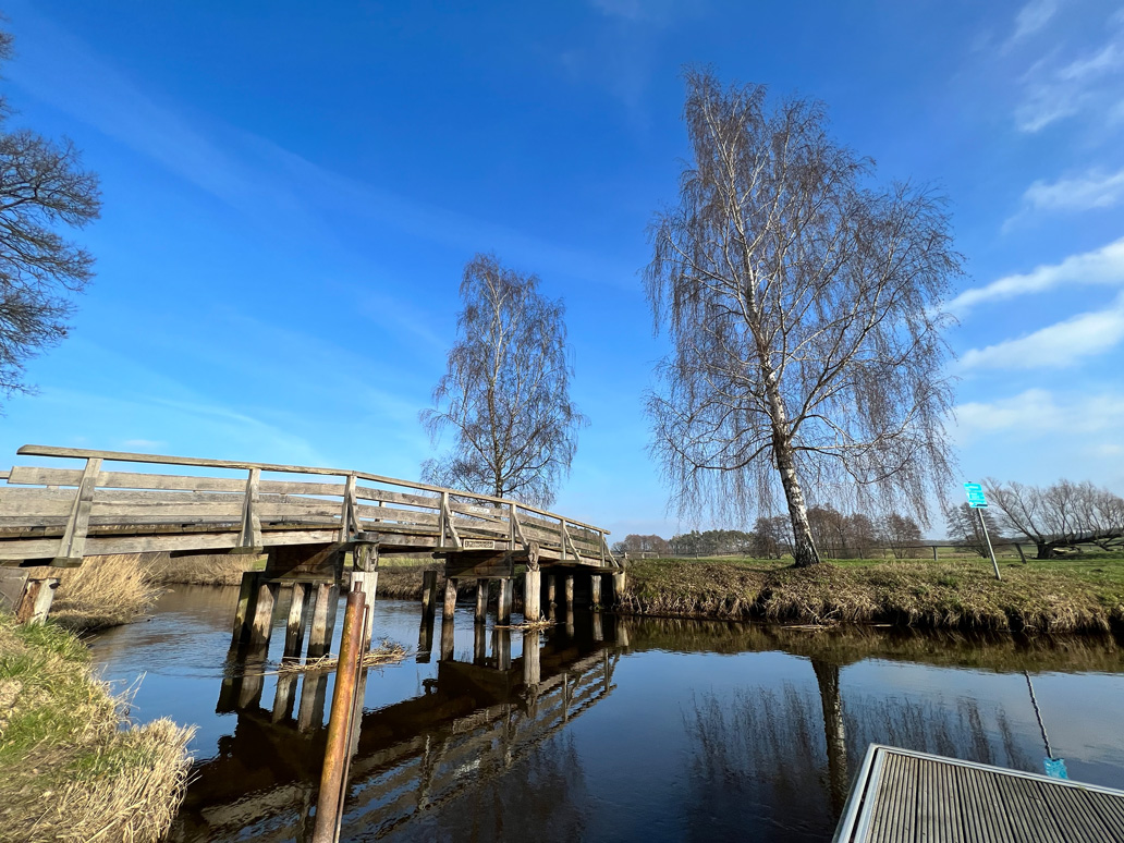 Brücke über die Warnow