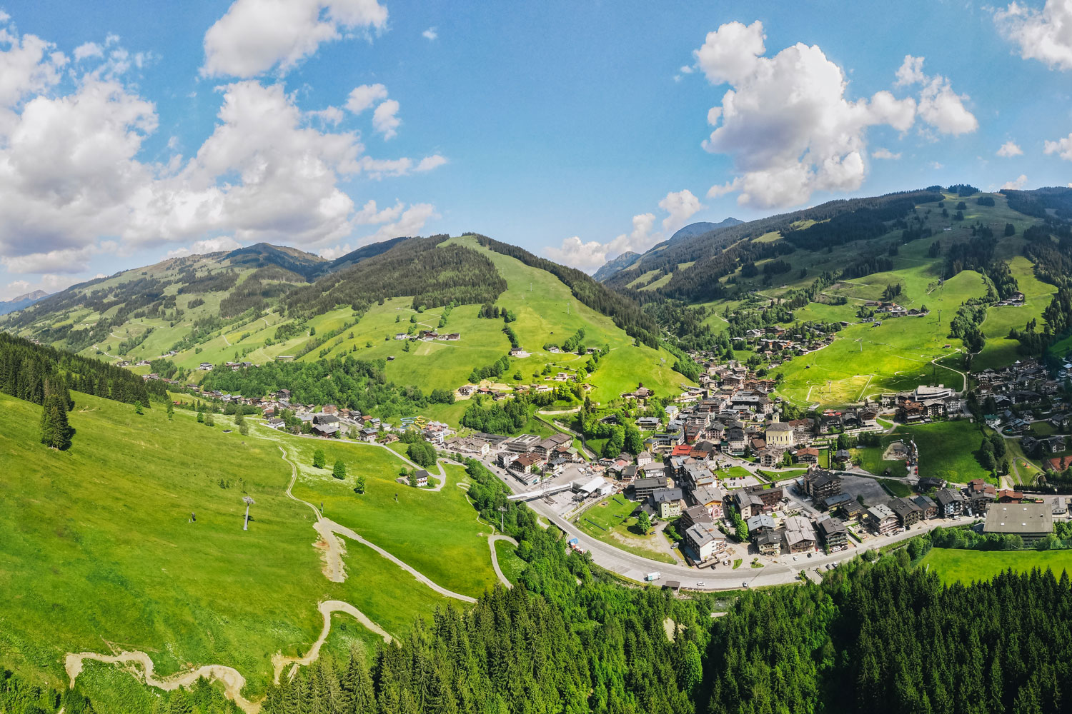 Idyllische Lage: Saalbach im Pinzgau © saalbach.com, Markus Landauer