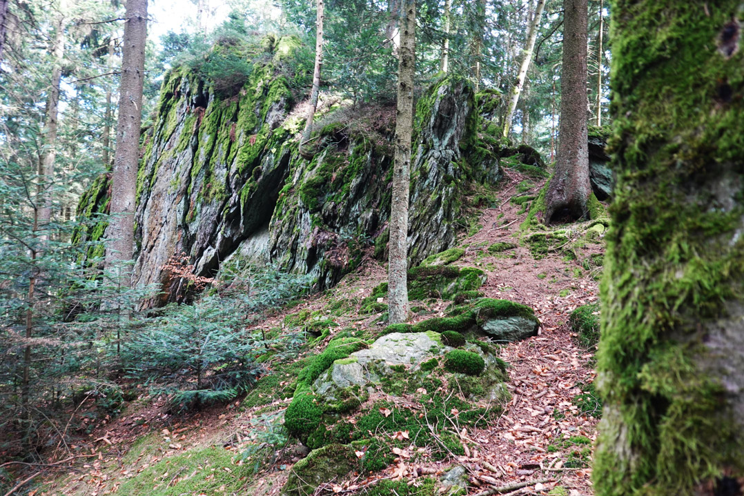 Verwunschene Felswände